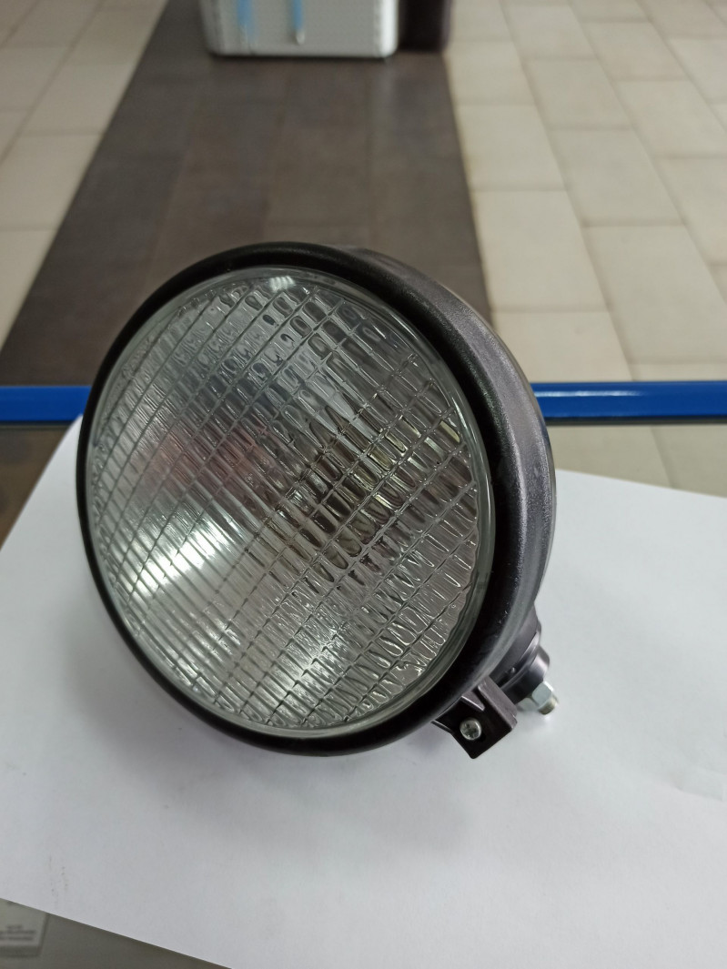 Фара передняя ФГ-305П (пластм.) — 1